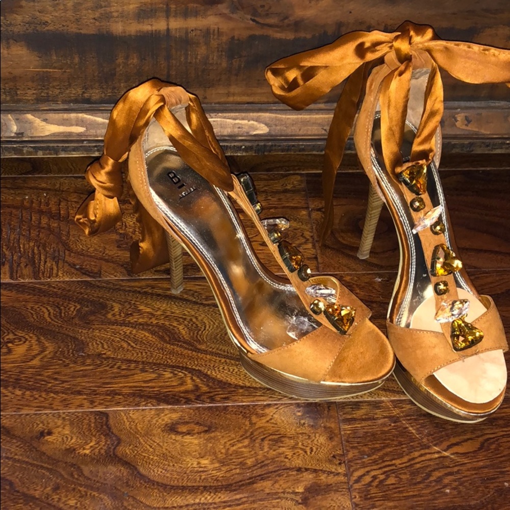 Cognac Platform heels